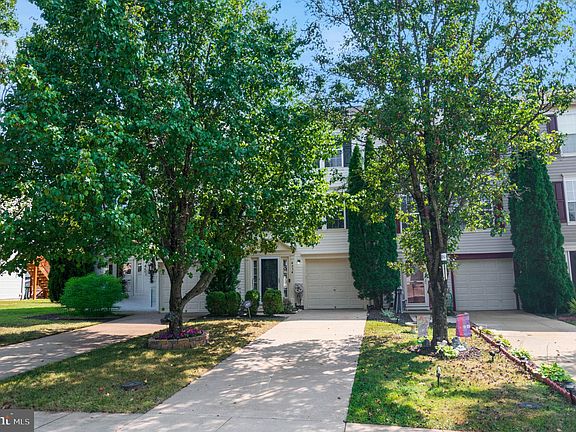 3rd image of 4534 Papillion Ct