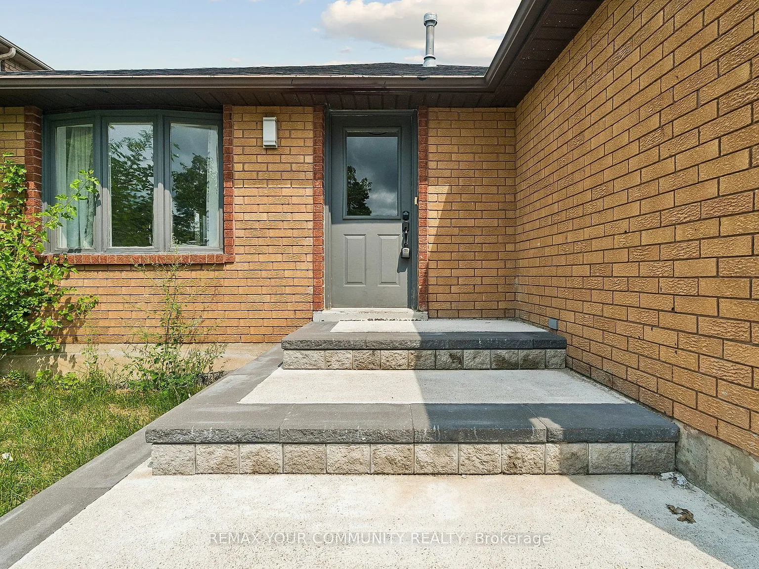 3 bed, $2,500 — Photo 2