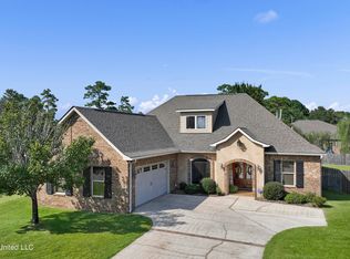 2320 Rue Maison, Biloxi, MS 39532