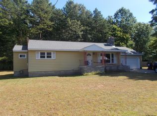24 Pinewood Rd, Queensbury, NY 12804