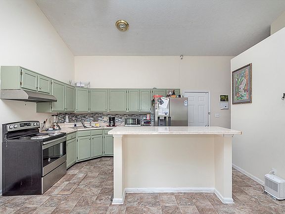 5th image of 10225 Arapahoe Dr
