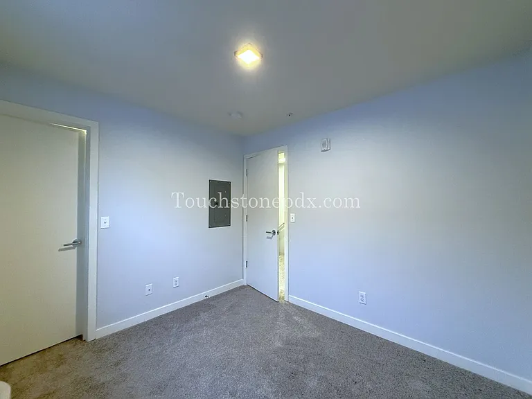 424 NE Jessup St #11 — Photo 28