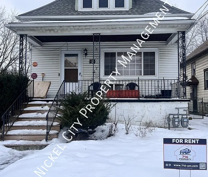 98 Freund St #UPPER — Photo 13
