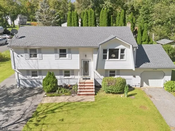7 Paradise Trl, Vernon Twp., NJ 07460
