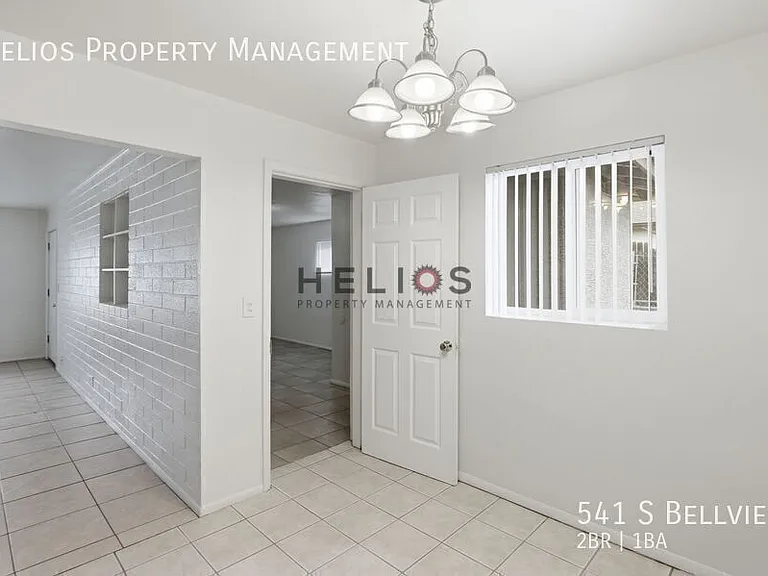 541 S Bellview — Photo 7
