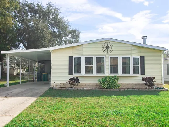 1664 Elkhart Cir, Tavares, FL 32778