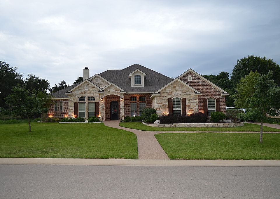 1st image of 153 Eagle Landing Dr
