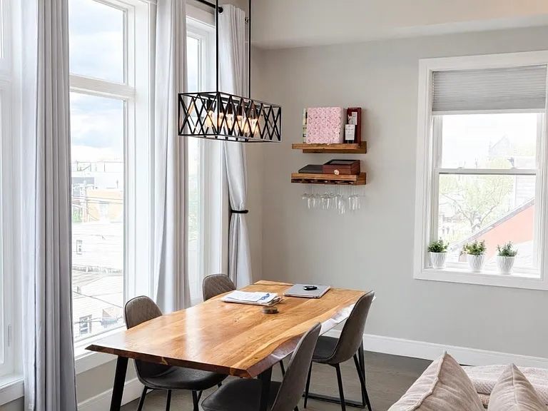 192 Congress St #2 — Photo 4