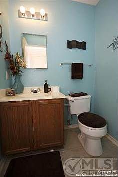 2nd image of 13510 Magnolia Brk