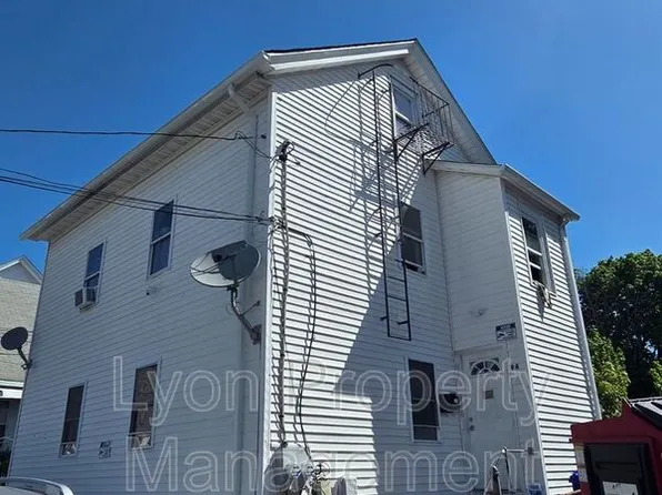 94 Webster Ave Floor 1, Providence, RI 02909