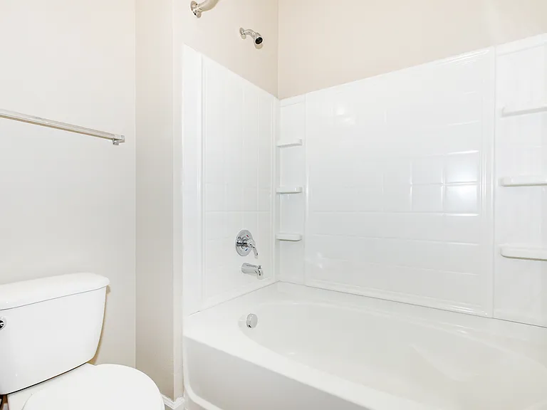 The Landings at Creekside — Photo 16