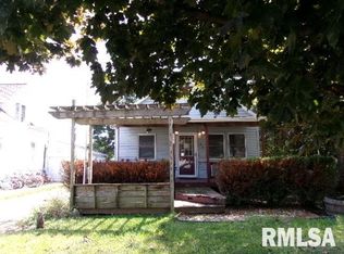 22 12th St, Peru, IL 61354