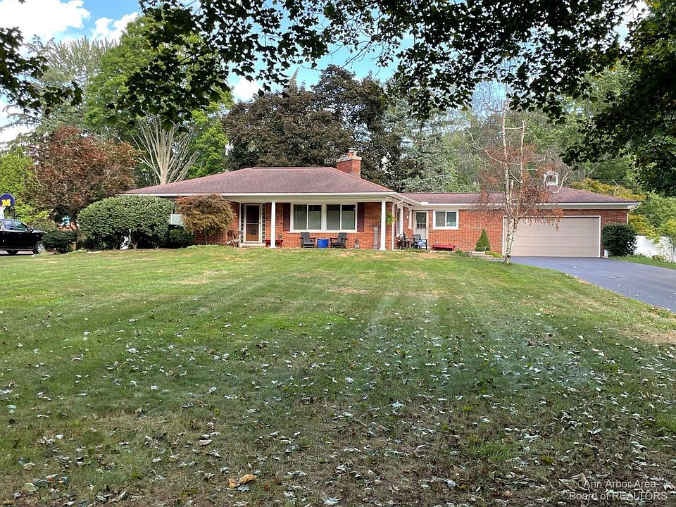 1st image of 120 Greenside Ave