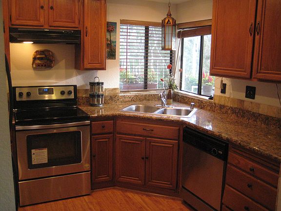 3rd image of 22765 Lakeway Dr Unit 427