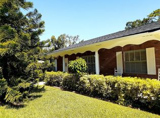 8710 W Lanway Dr, Tampa, FL 33637