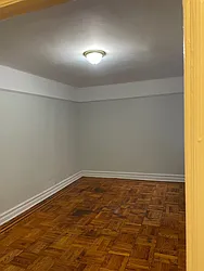 Rented by Chana Ofek, LREB