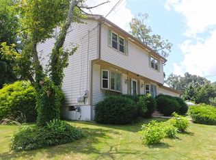 2 Gale Ct, North Providence, RI 02904
