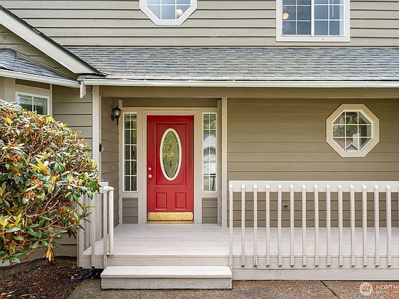 4th image of 4329 30th Avenue SE