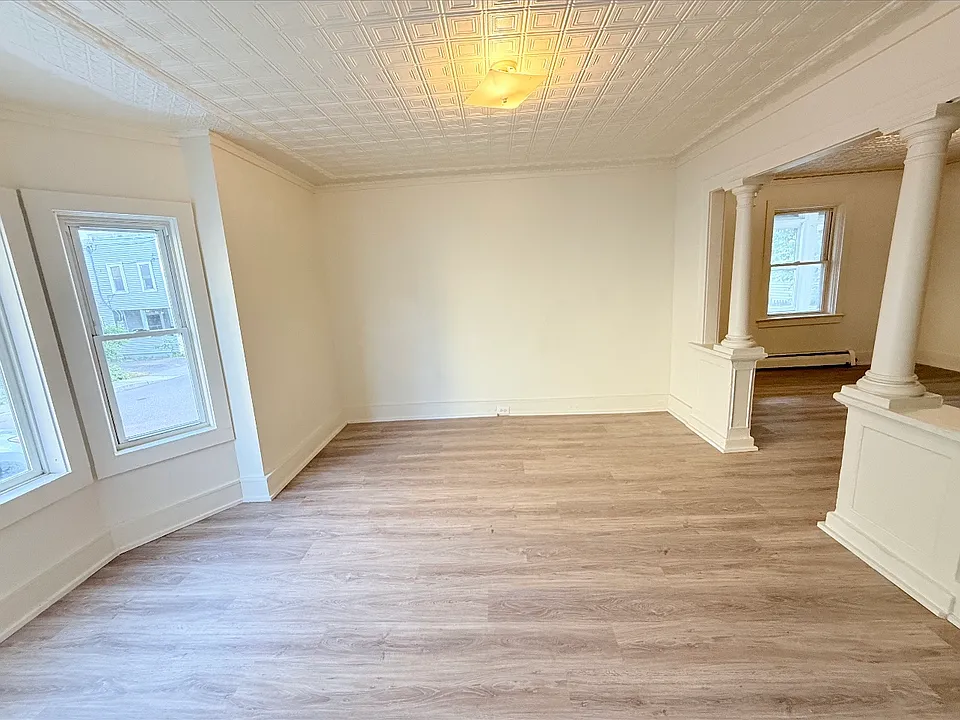 7 West Ln #2B