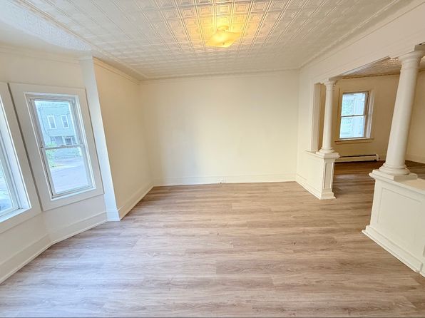 7 West Ln #2B