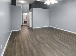 801 Manchester Woods Dr #38, Sun City Center, FL 33573