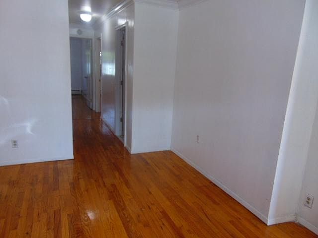 1st image of 21 Harper Ct Floor 1