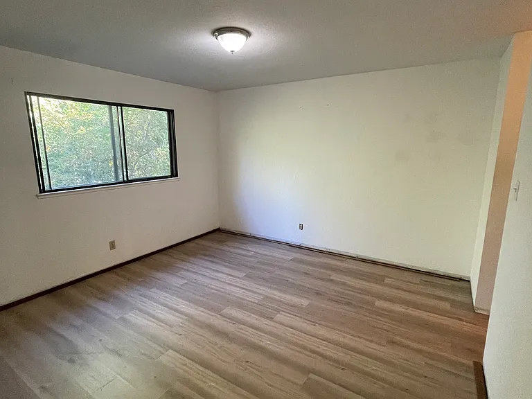 4589 Melody Dr — Photo 6