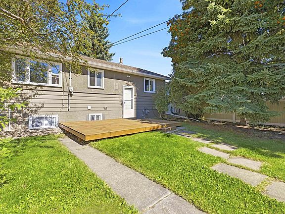 4th image of 4207 114th Ave NW