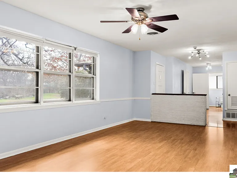 204 Oak St — Photo 33