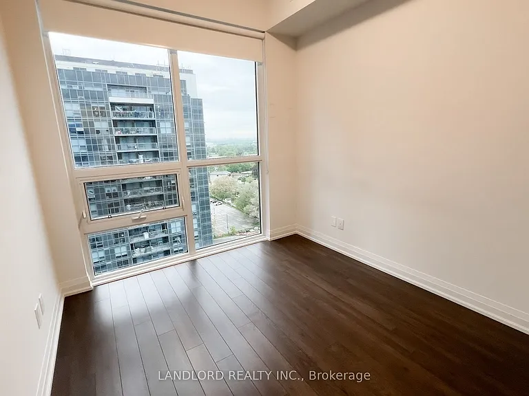 10 Meadowglen Pl #1202 — Photo 16