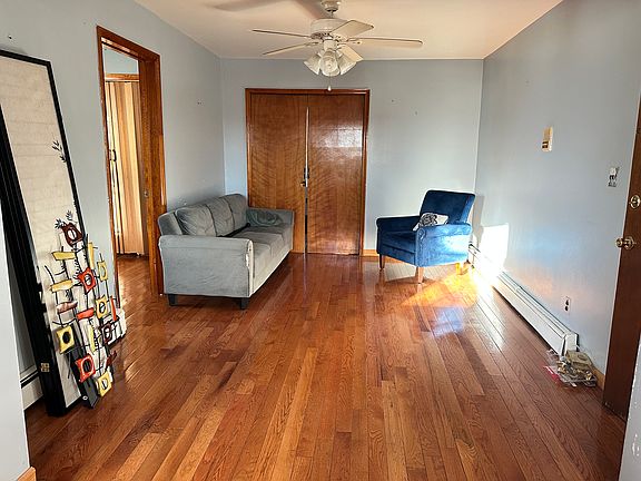 4th image of 43 Laidlaw Ave Floor 3