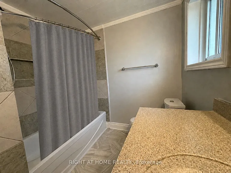 41 Edgemere Dr — Photo 22