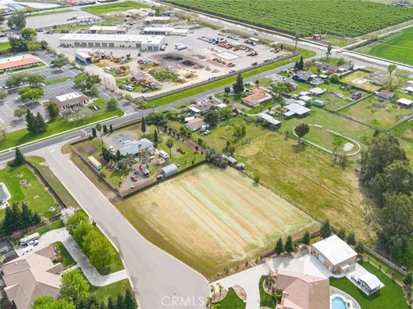 965 N Bryant Ct #4, Merced, CA 95341