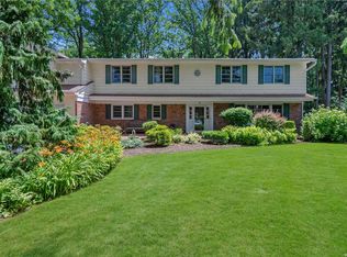 3 Nancy Ct, Manhasset, NY 11030