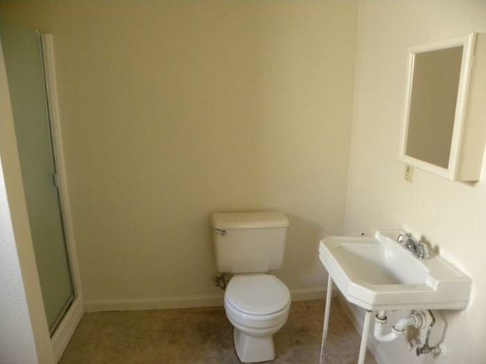 2nd image of 6077 Alpine Way #B