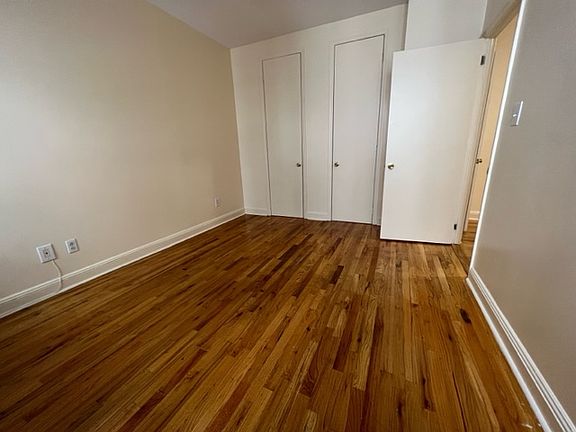 4th image of 1134 43rd St #2A