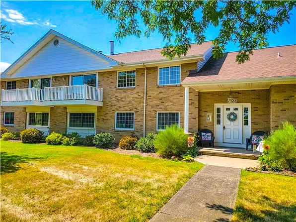 1022B Greenleaf Rd, Rochester, NY 14612
