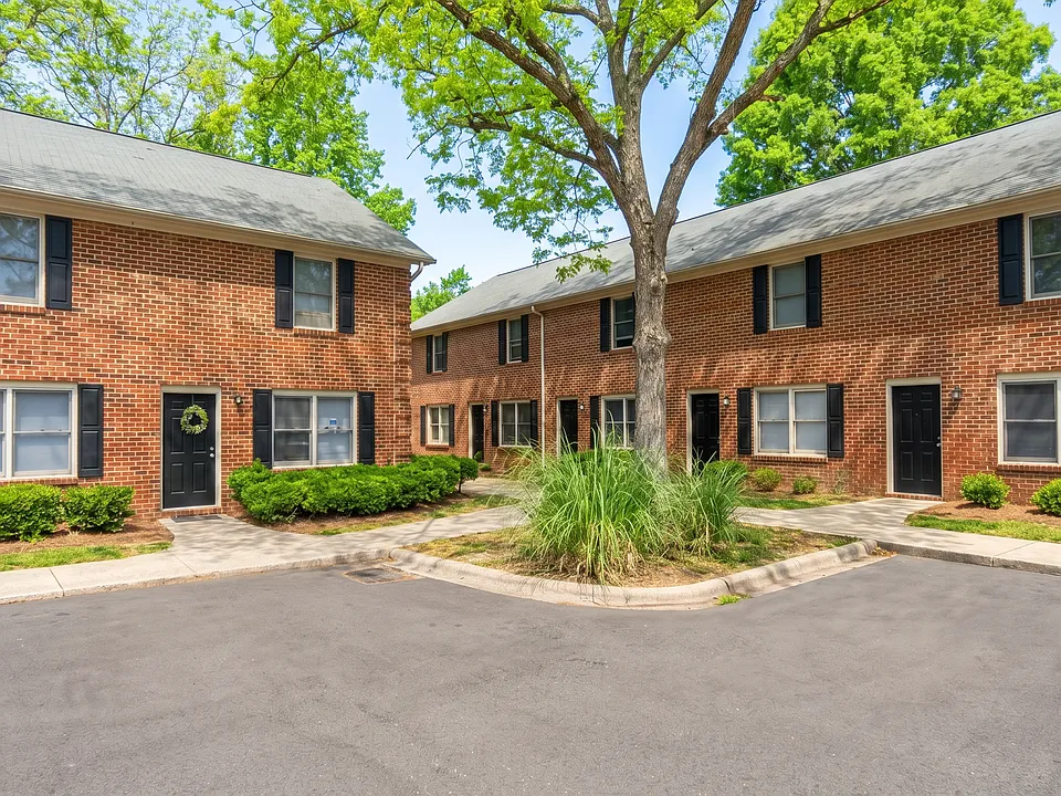 Courtyard Townhomes