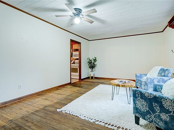 4th image of 7 Rouge Rd