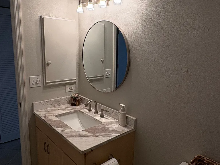 600 Carriage House Ln #101 — Photo 10