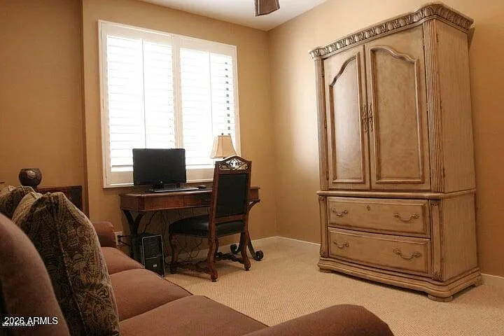 3 bed, 2.5 bath, 2156 sqft, $8,000 — Photo 2