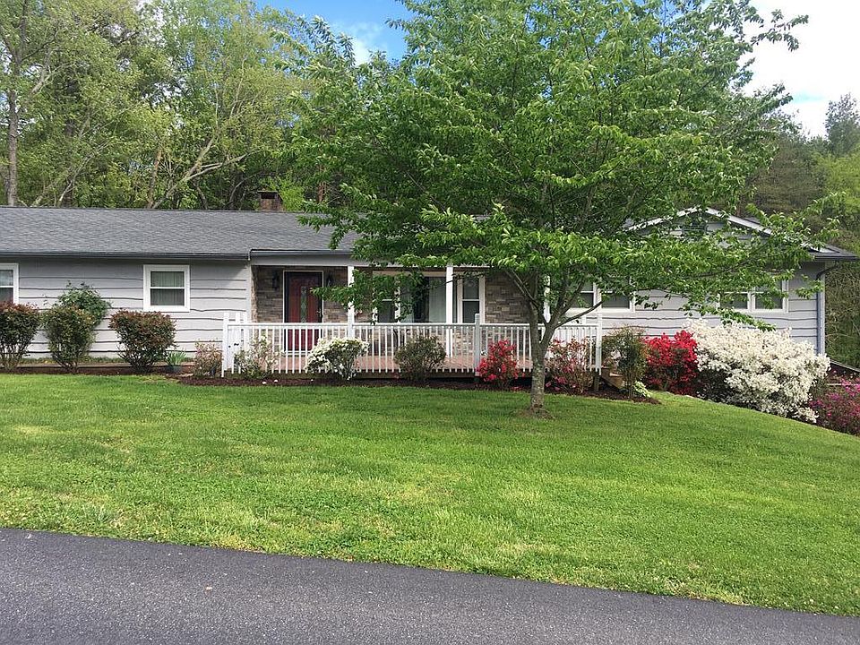 1st image of 169 Turners Ln