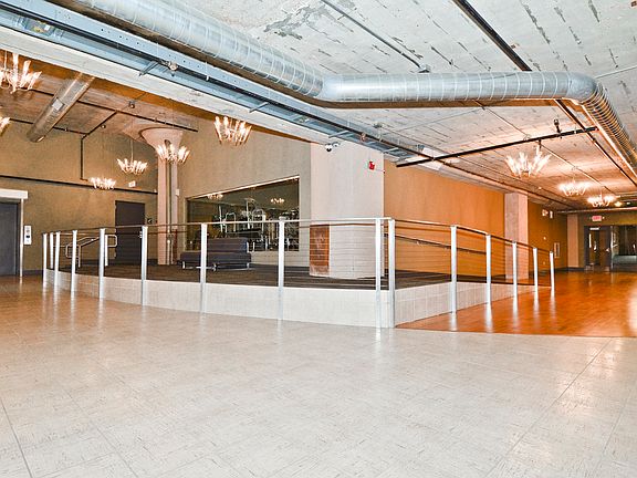 3rd image of 4100 Forest Park Ave #219