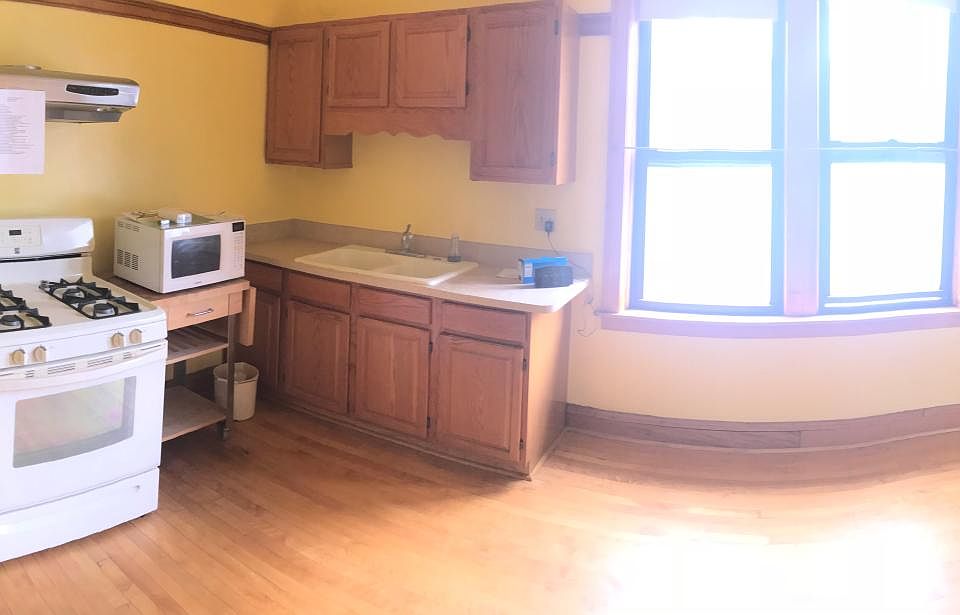 1st image of 2133 W McLean Ave