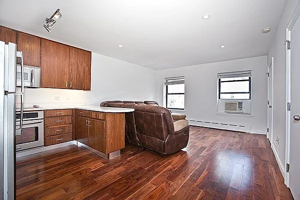 Rented by Keller Williams NYC | media 26