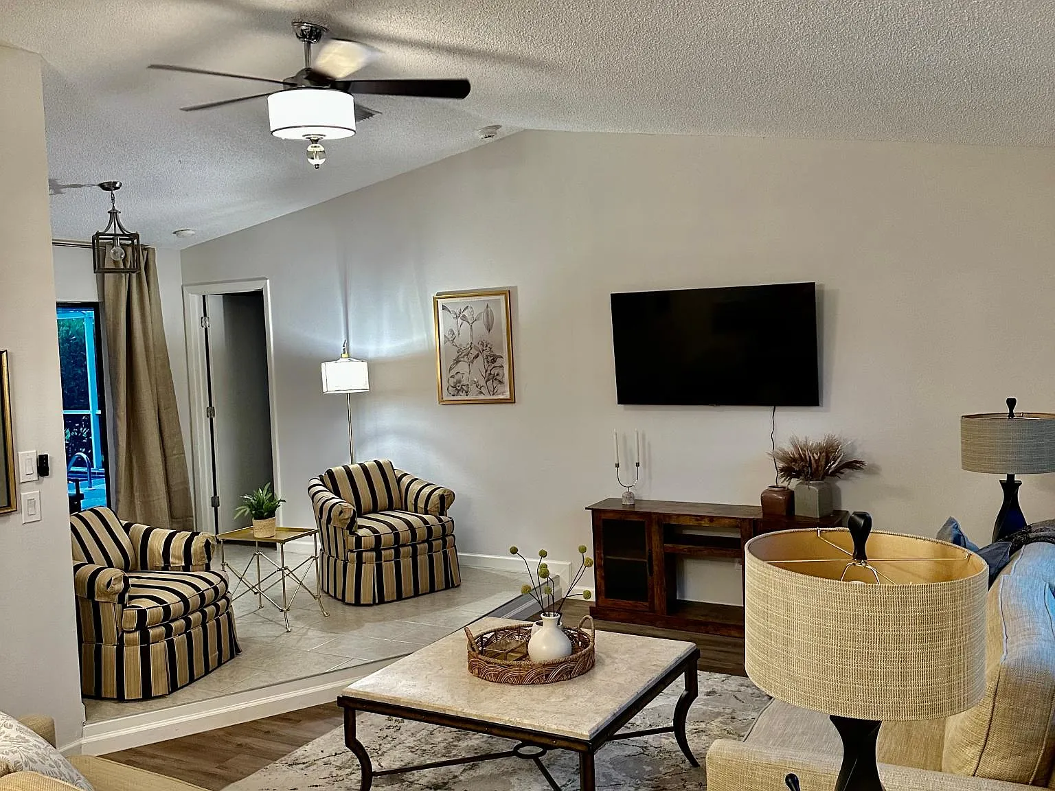 1535 Ultramarine Ln — Photo 4