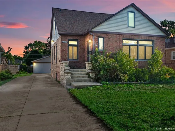 659 W Albert St, Elmhurst, IL 60126