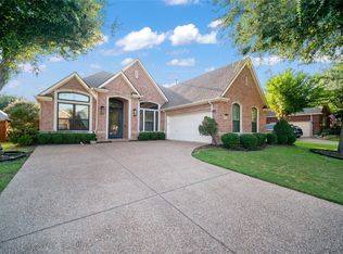 2403 Salmon Run Ln, Euless, TX 76039