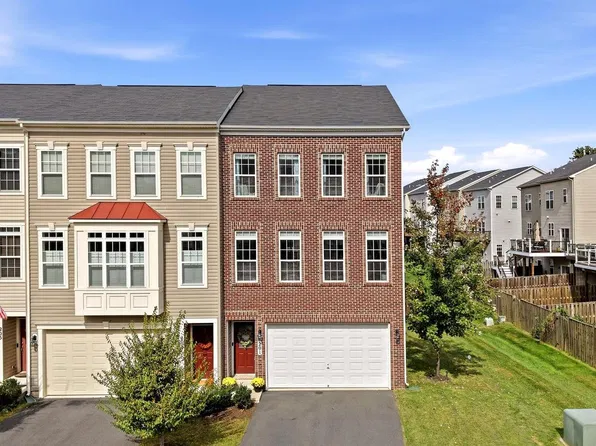 201 Apsley Ter, Purcellville, VA 20132