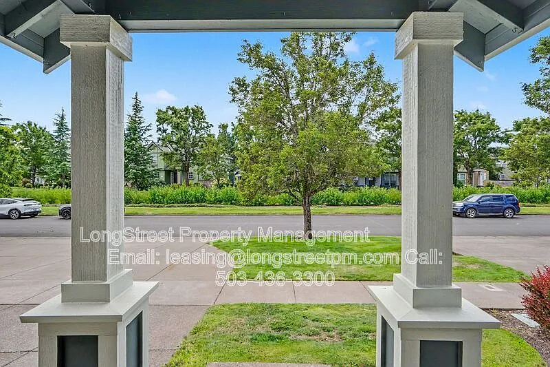 3 bed, 3.0 bath, 1854 sqft, $3,195 — Photo 4